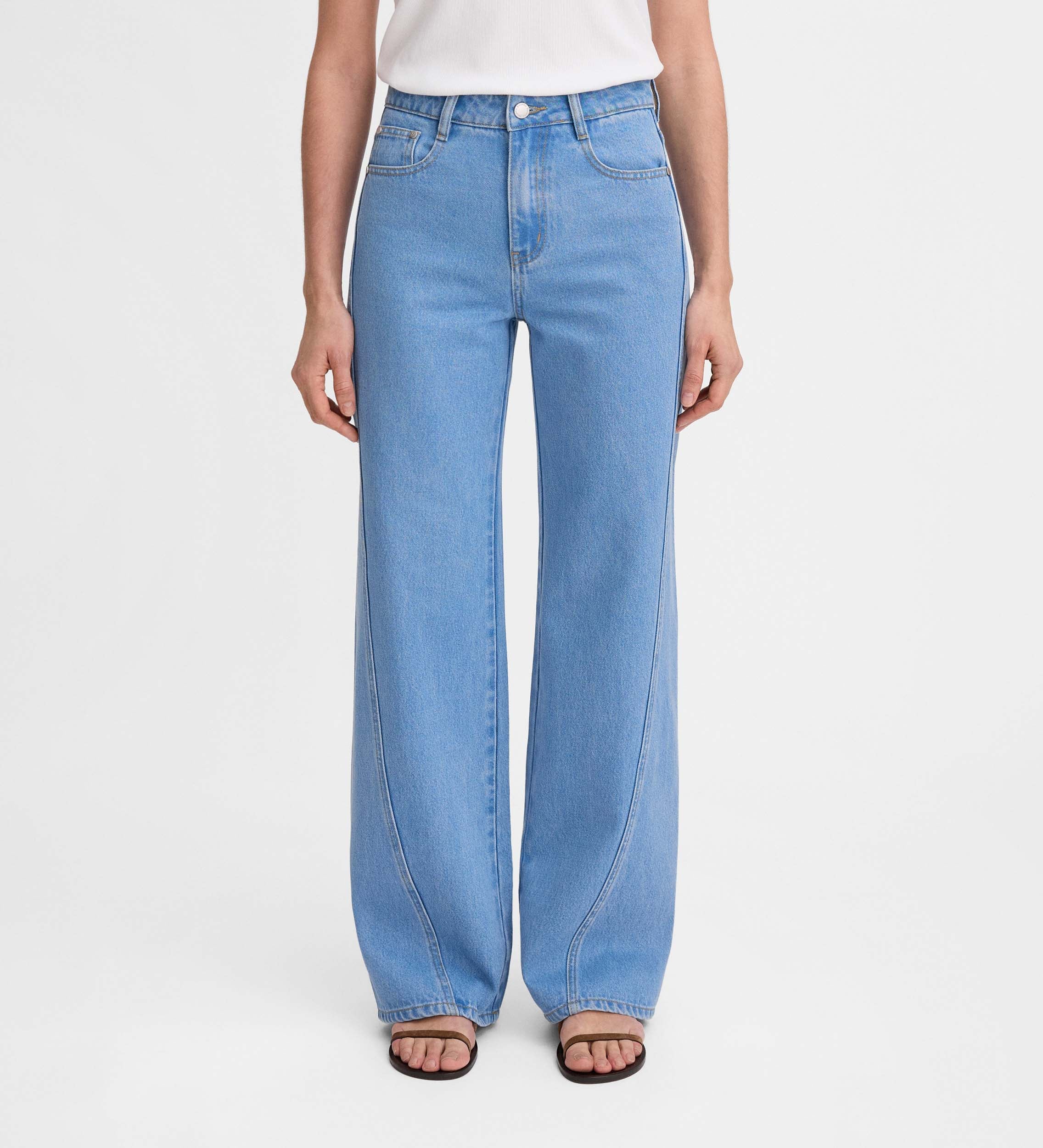 Loose fit jeans