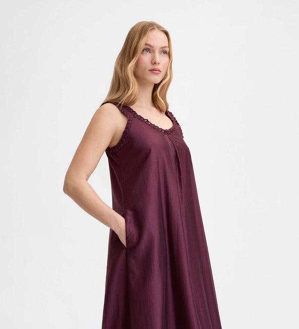 Vestido largo detalle trenzado