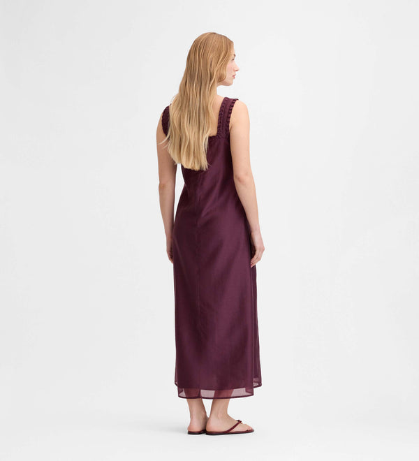 Vestido largo detalle trenzado