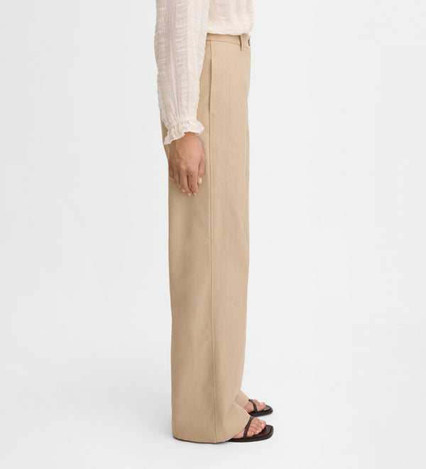 Loose fit pants