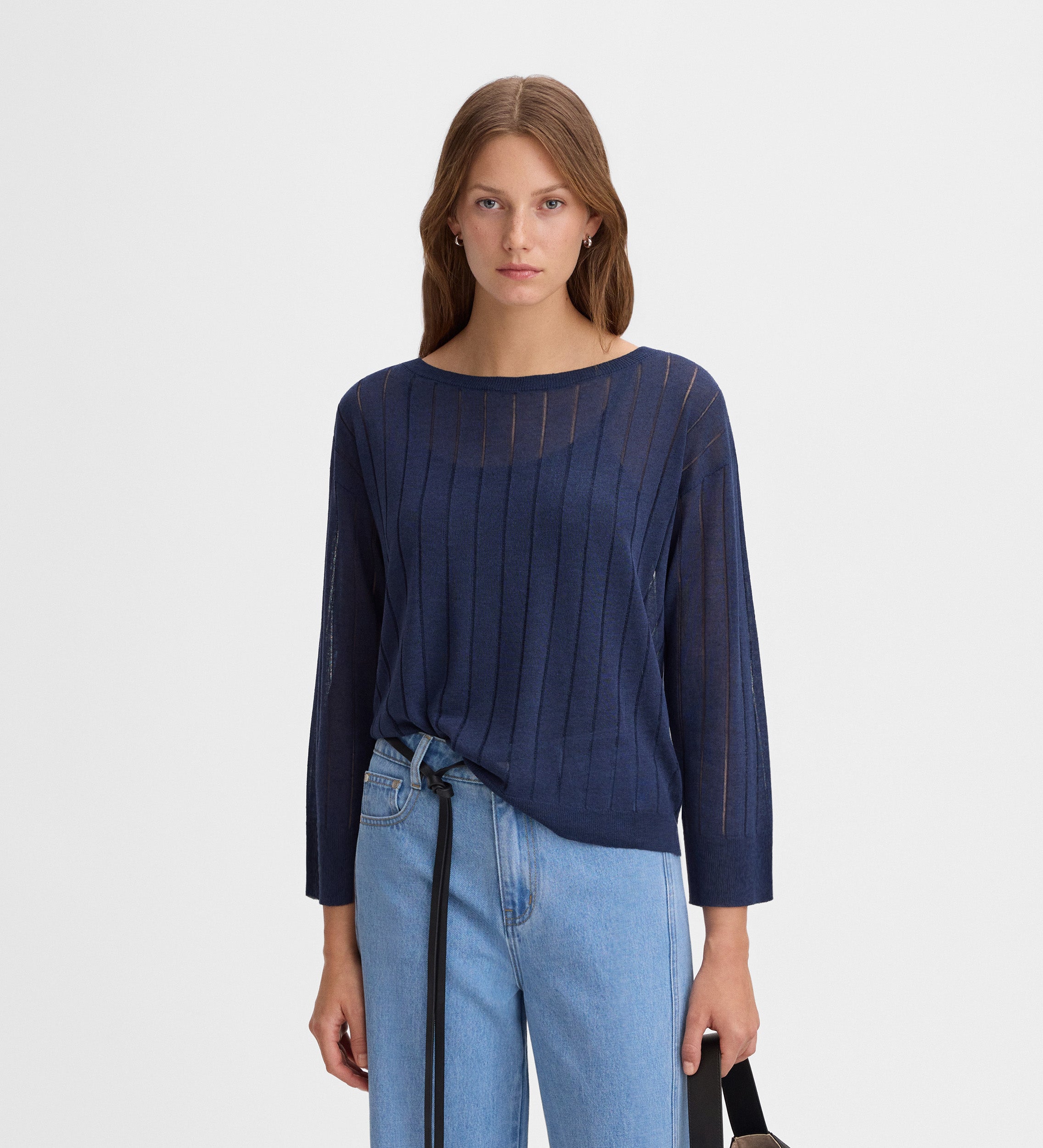 Loose-fitting openwork sweater