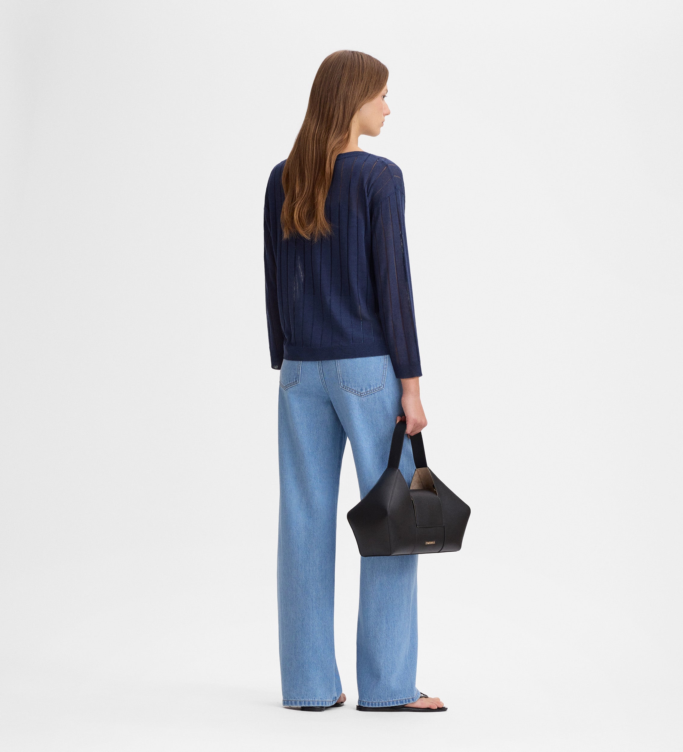 Loose-fitting openwork sweater