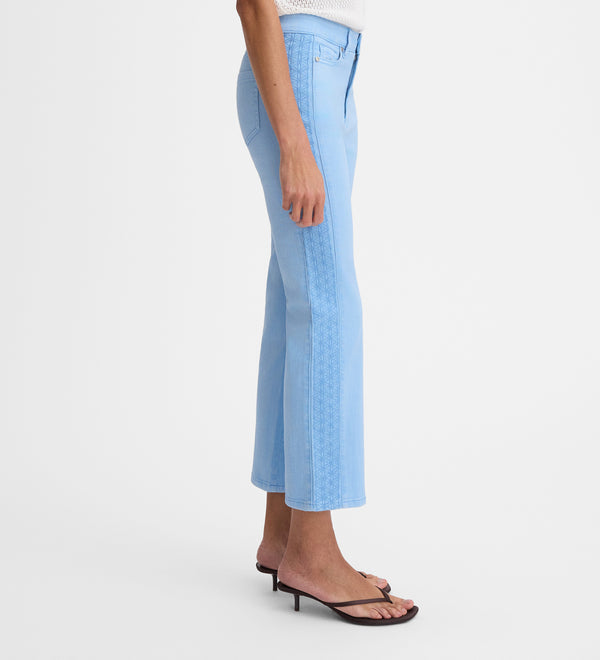 Pantalón vaquero bordado