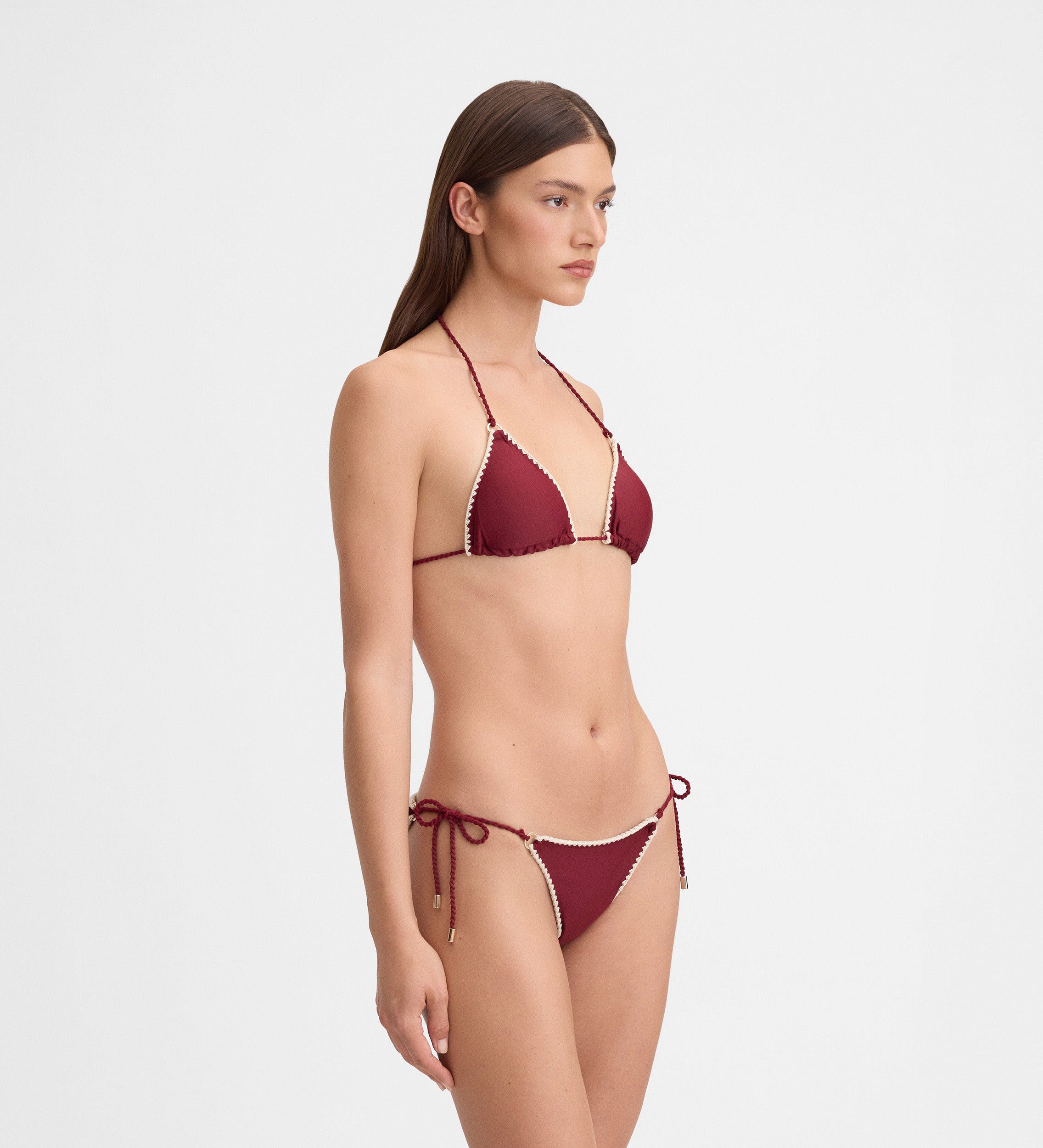 Top bikini pespuntes decorativo